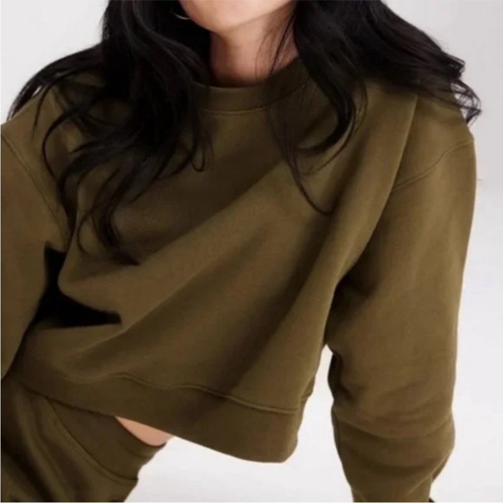 Girlfriend Collective • Forest Olive Green Sweatshirt Crew Neck - Picture 4 of 7